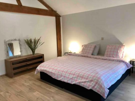 Les Ecuries De Lesse Apartment Libin Exterior photo